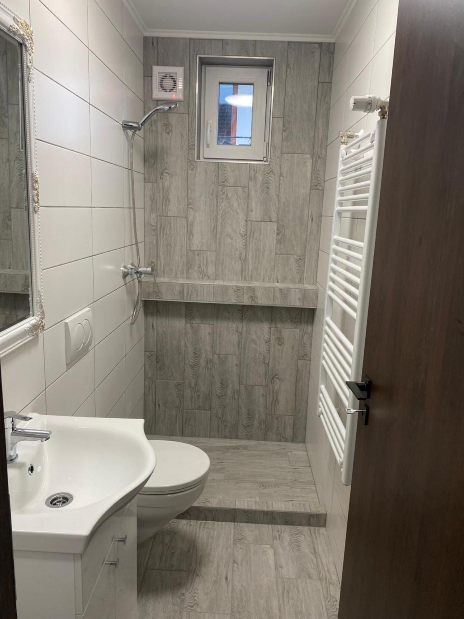 Kincso Vendeghaz Apartment Sarospatak Bagian luar foto