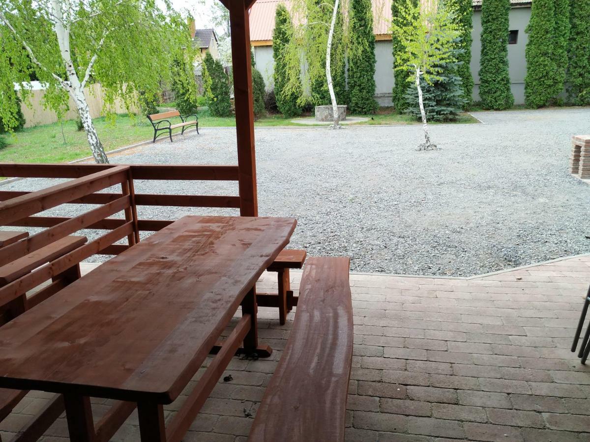 Kincso Vendeghaz Apartment Sarospatak Bagian luar foto